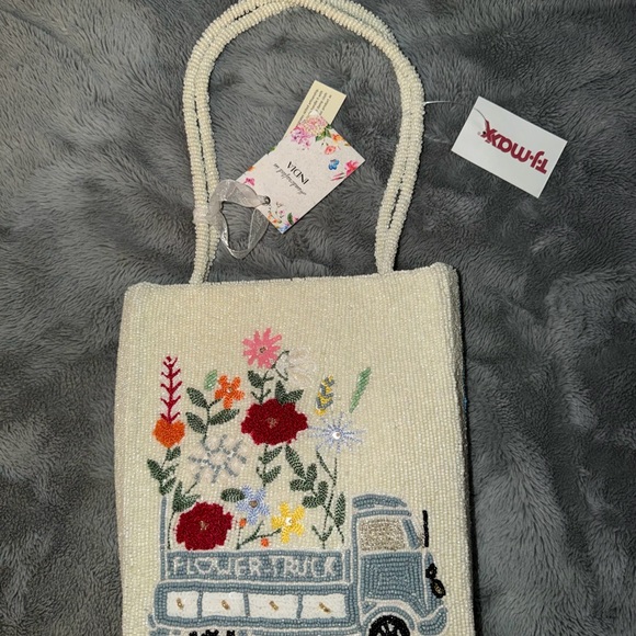 Handbags - Beaded Floral Truck Tote Bag - Cream with Multicolor Embroidery